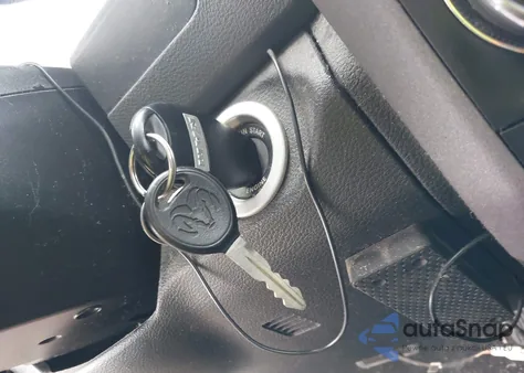 2014 Ram 1500 Tradesman z USA, uszkodzony, nr VIN 1C6RR7ST1ES275635